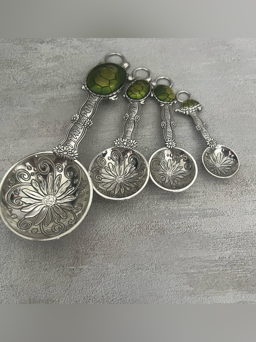 Turtle Silver Tone Measuring Spoons set of 4